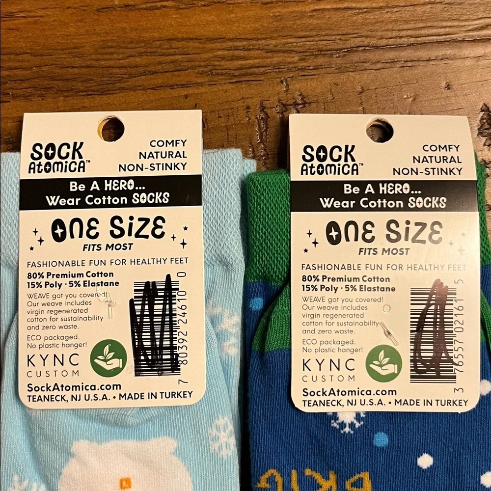 Sock Atomica UNISEX Winter Themed Socks NWT